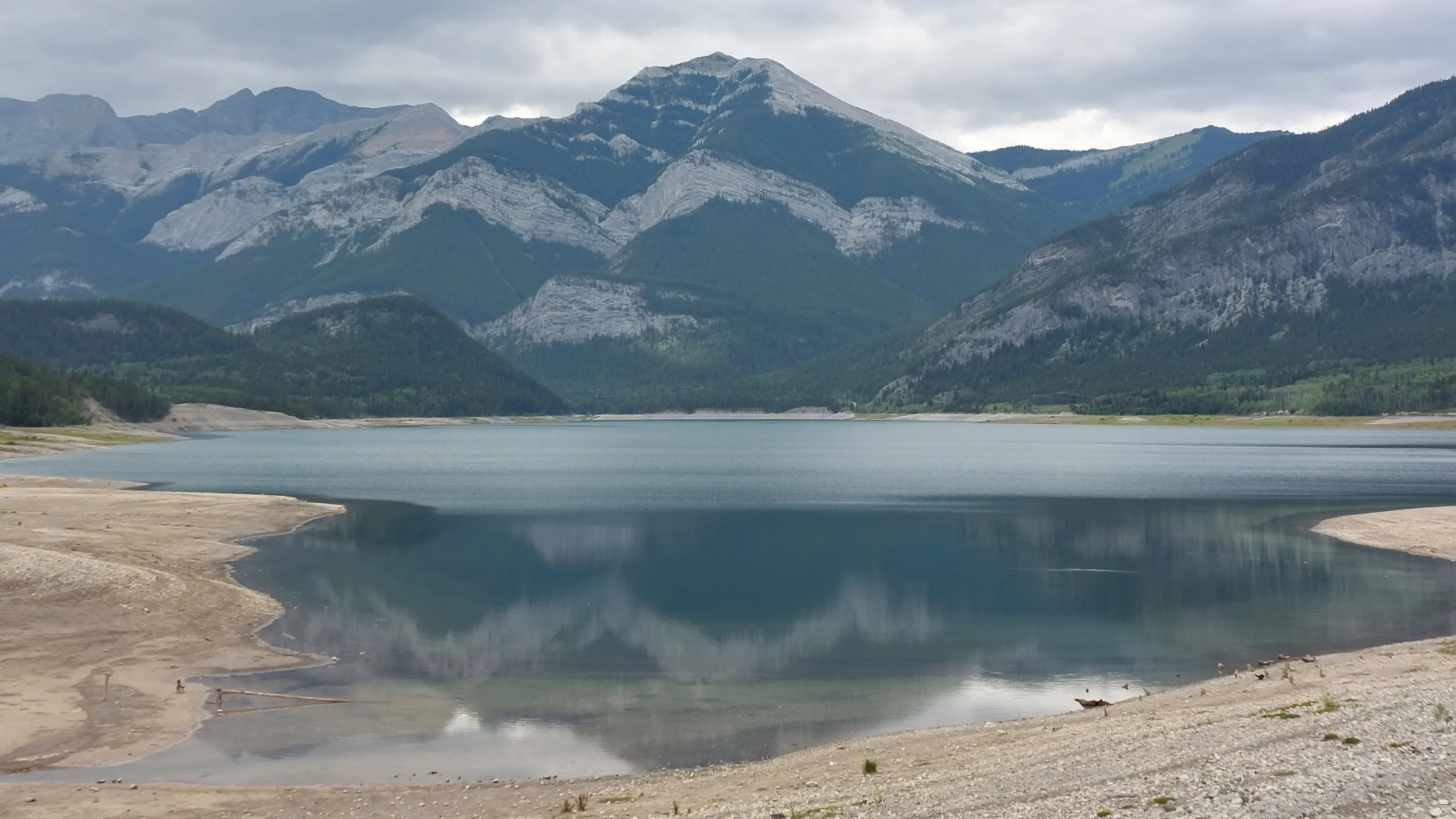 Das Wetter war nicht so, wie man es sich für Outdoor-Aktivitäten wünscht. Der Wetterbericht vertröstete uns von Tag zu Tag mit dem Versprechen für Sonnenschein.