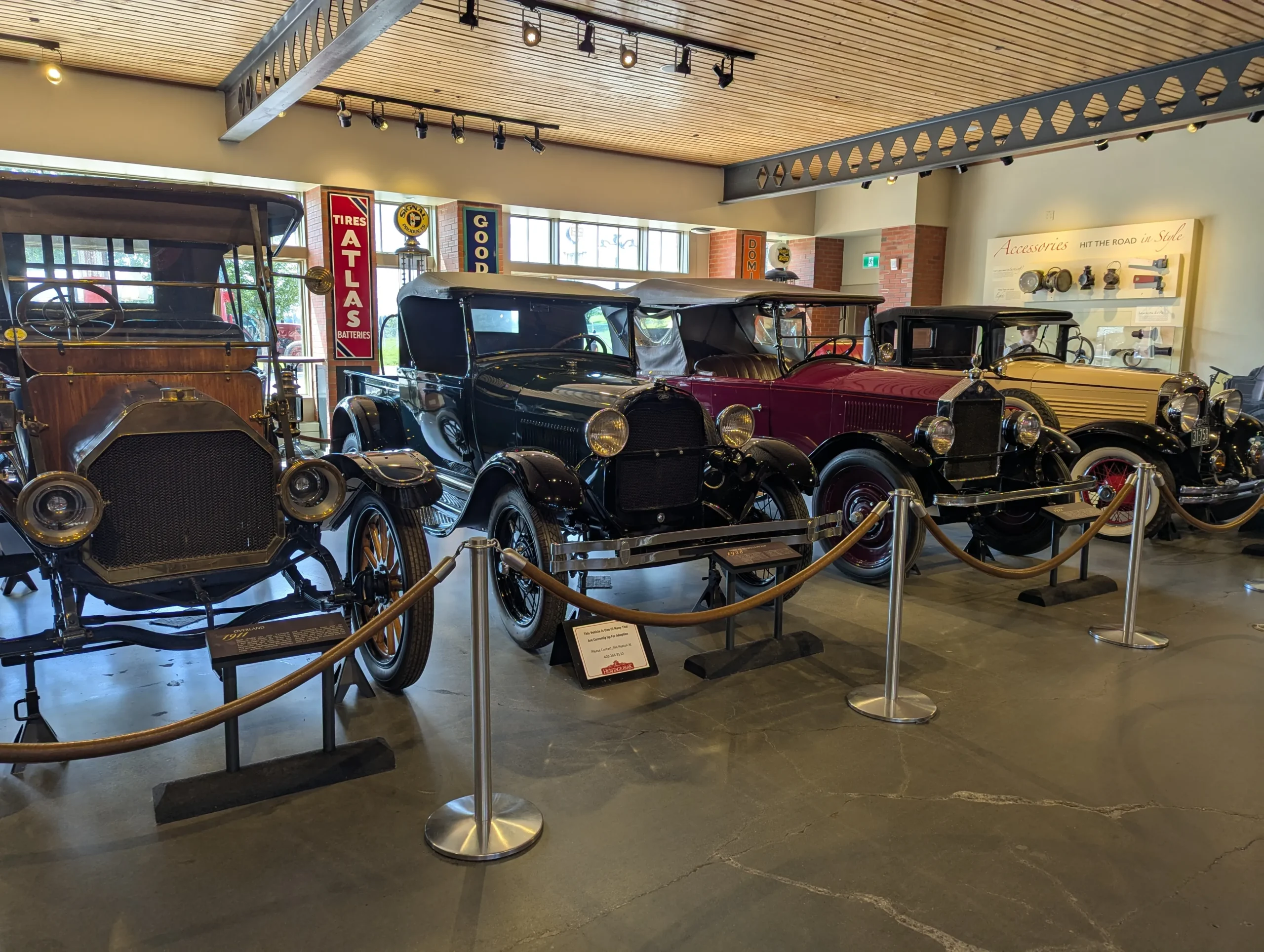 Eine gut bestückte Oldtimer-Ausstellung gehört natürlich auch dazu.