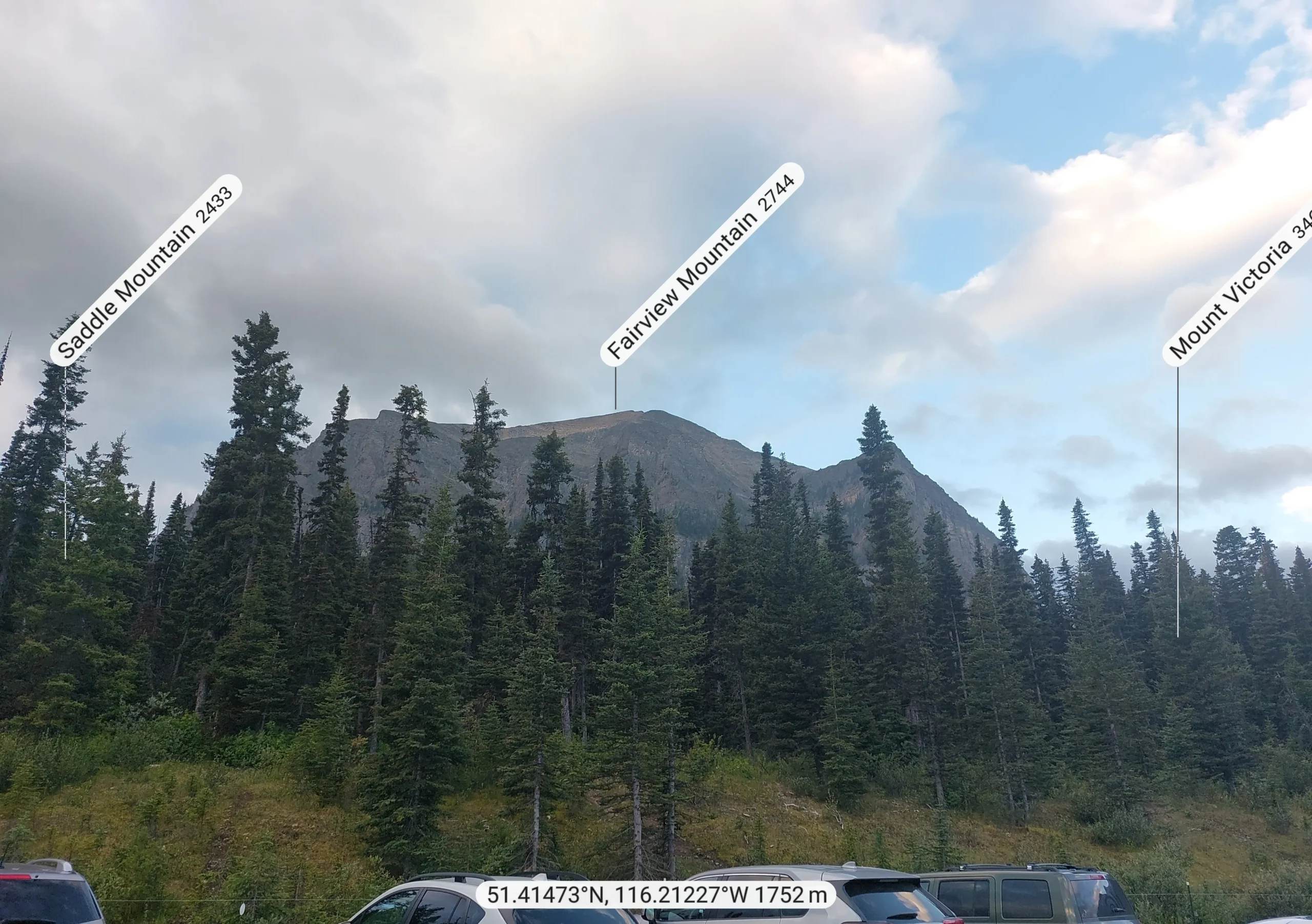 Ich wollte den Fairview Mountain besteigen, der hier noch von einem vorgelagerten Berg verdeckt wird und Anett hatte sich eine Runde um die nahegelegenen Seen vorgenommen.