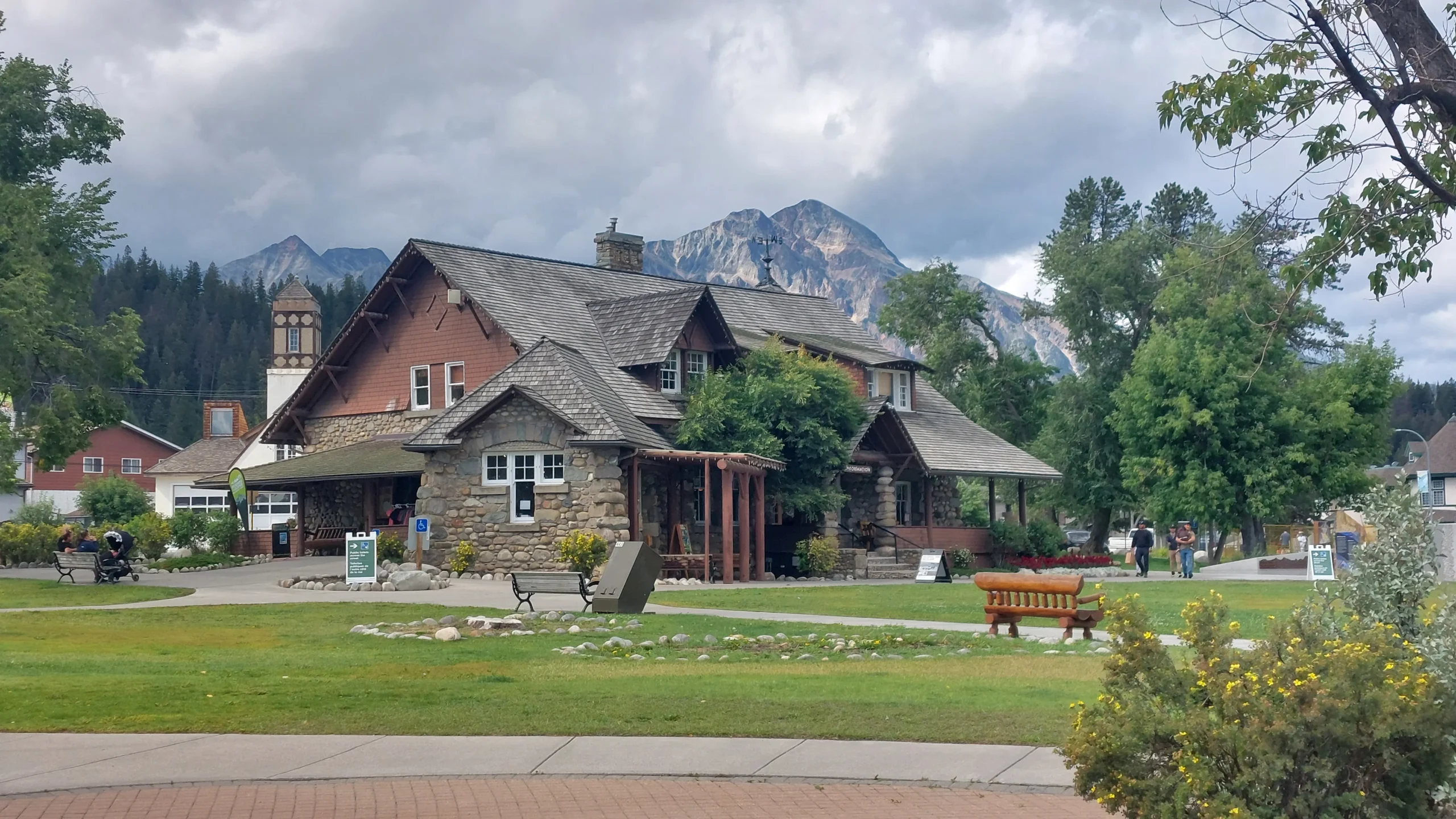 Über ein Jahr später ist im Ort kaum noch etwas von der Katastrophe sichtbar.