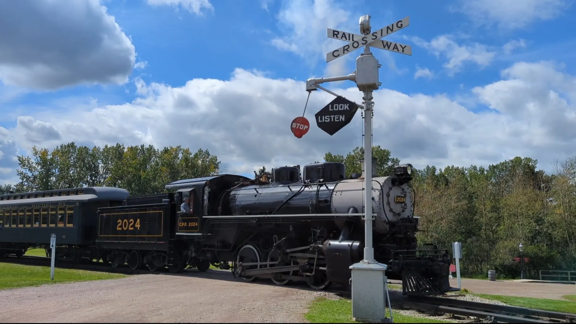 Diese Signalanlage kann man nicht übersehen oder überhören.