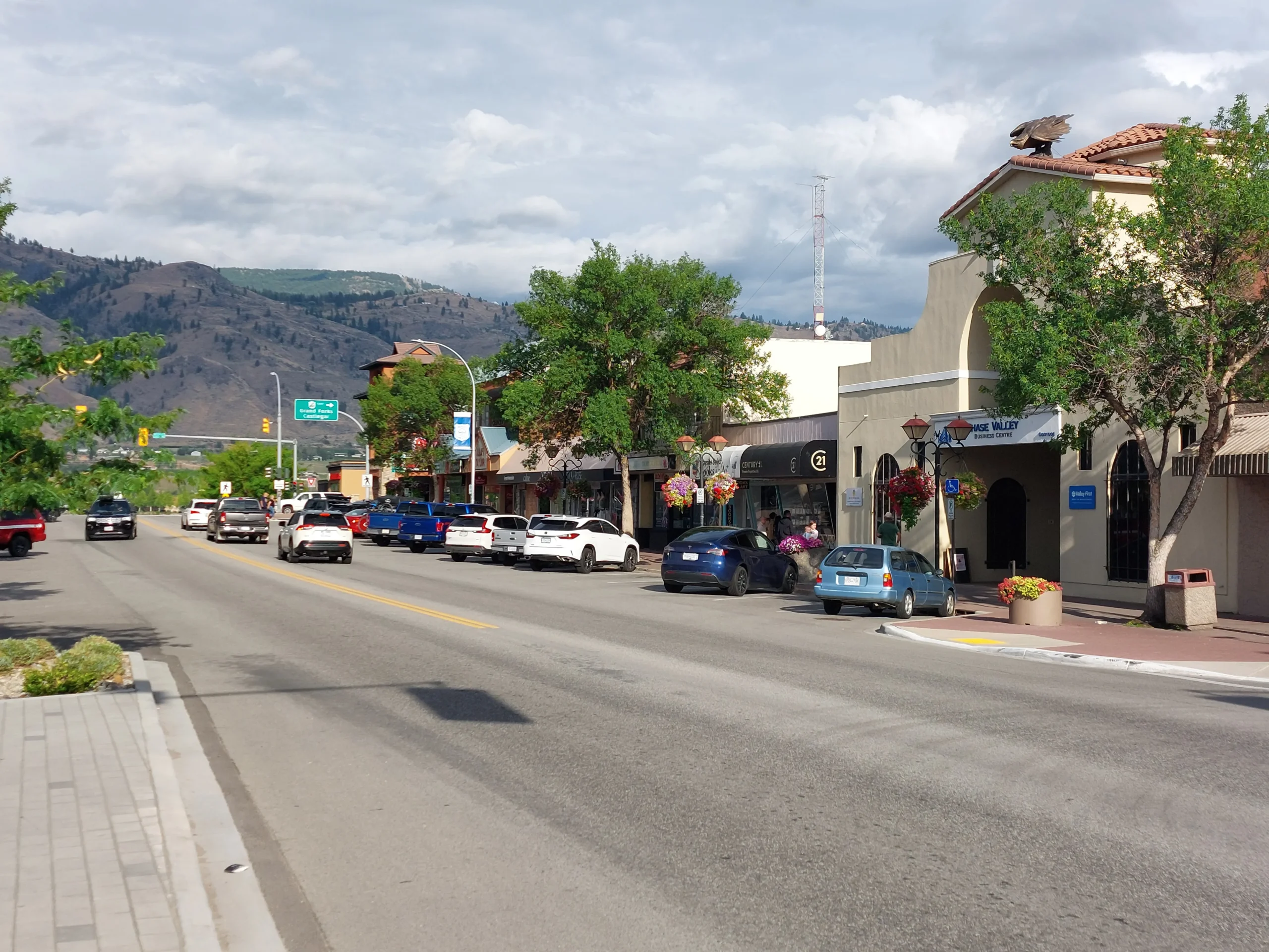 Osoyoos ist angenehmer Ort. Auffällig ist die große Anzahl an Immobilienverkäufen, die nicht wirklich Abnehmer zu finden scheinen.